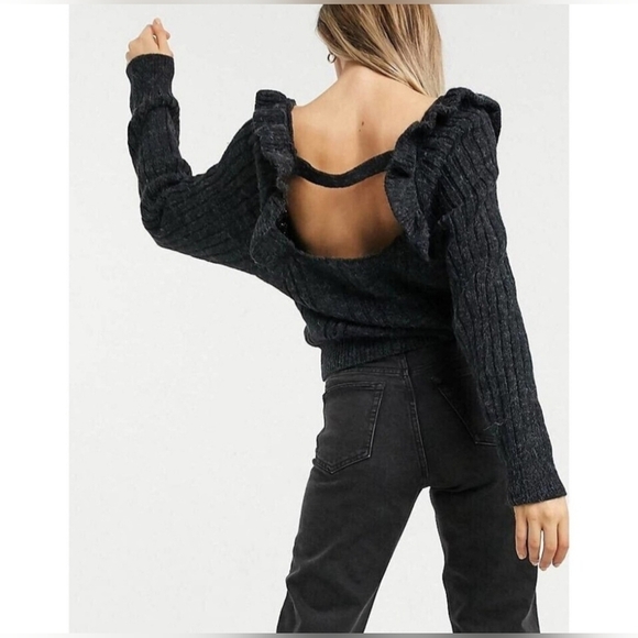 Topshop Soft Open Back Ruffle Detail Charcoal Gray Sweater - Size 4/6 - Picture 3 of 11